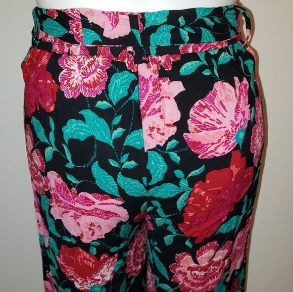 ELLE Wide-Leg Floral Pants - Tropical Treasure - Picture 5 of 7